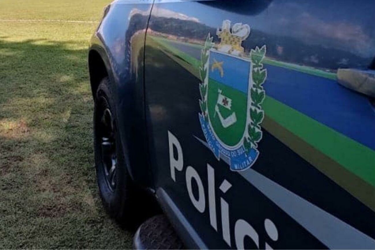 Ilustração da notícia Homem é esfaqueado após cobrar corrida e suspeito foge em Chapadão do Sul da MS Todo dia